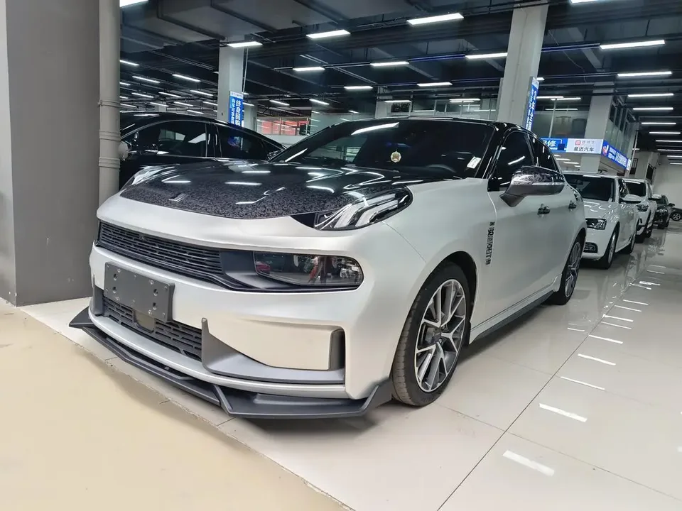 Lynk & Co 03 2022