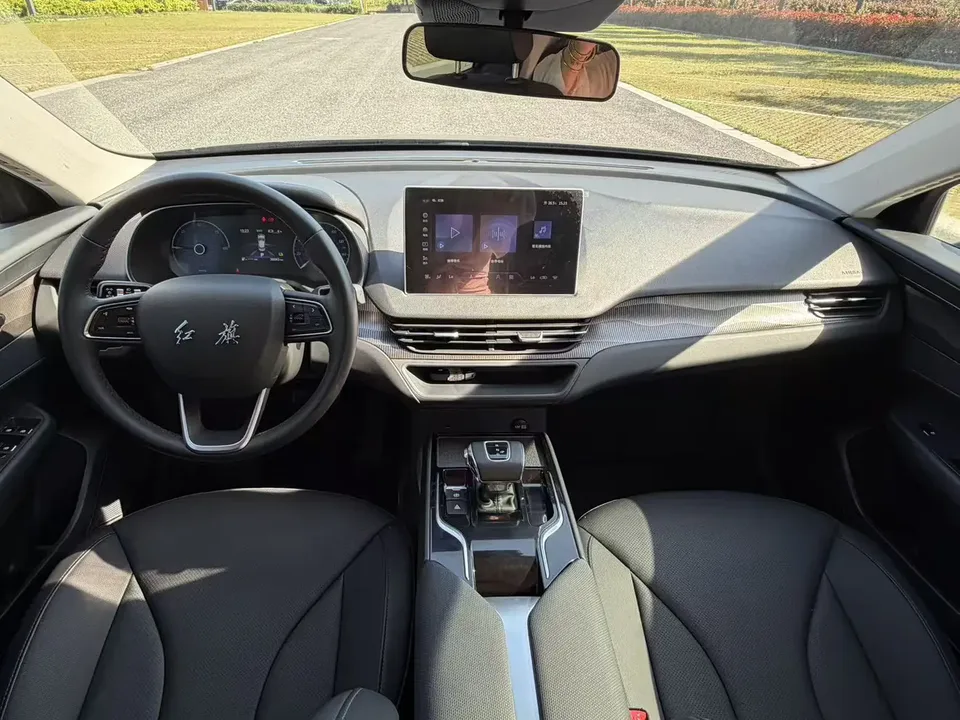 Hongqi E-QM5 Hongqi E-QM5 2022 Charging 431km LeXiang Edition 5-seater 2023 — thumbnail 3