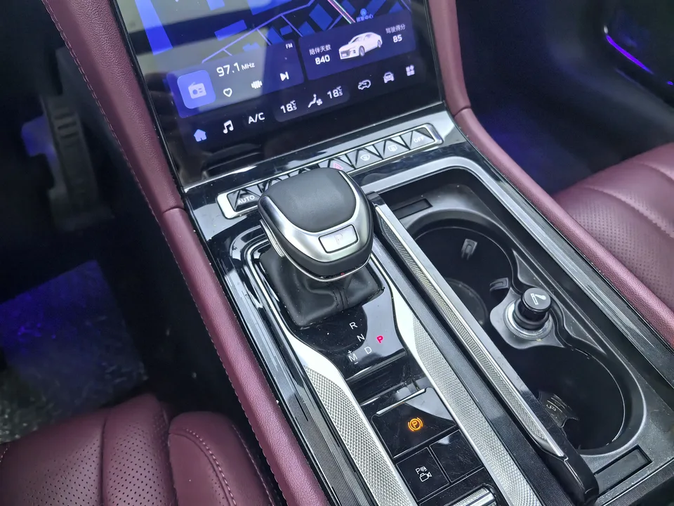 Hongqi H5 Hongqi H5 2024 2.0T Automatic Intelligent Connection Flagship Chang Edition 2024 — миниатюра 3