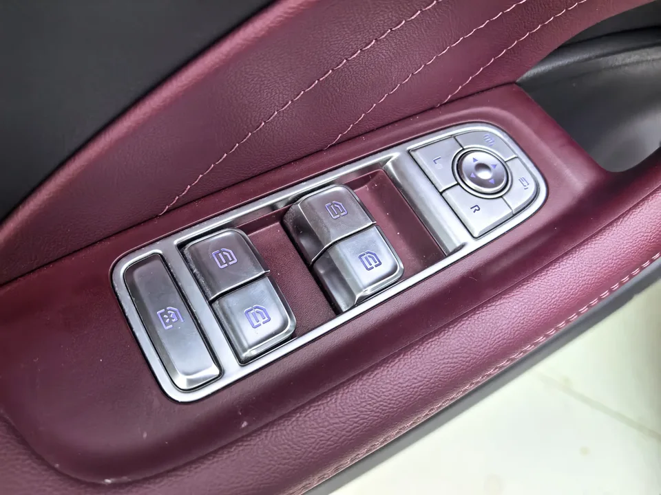 Hongqi H5 Hongqi H5 2024 2.0T Automatic Intelligent Connection Flagship Chang Edition 2024 — миниатюра 5