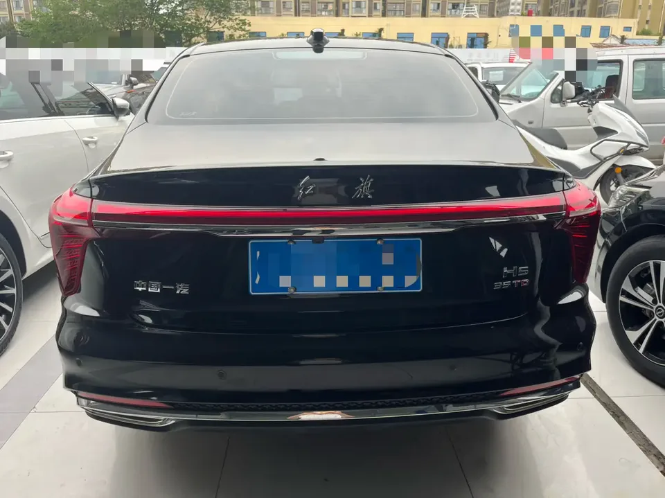 Hongqi H5 Hongqi H5 2024 1.5T DCT Zhilian Qiyue Edition 2024 — миниатюра 2