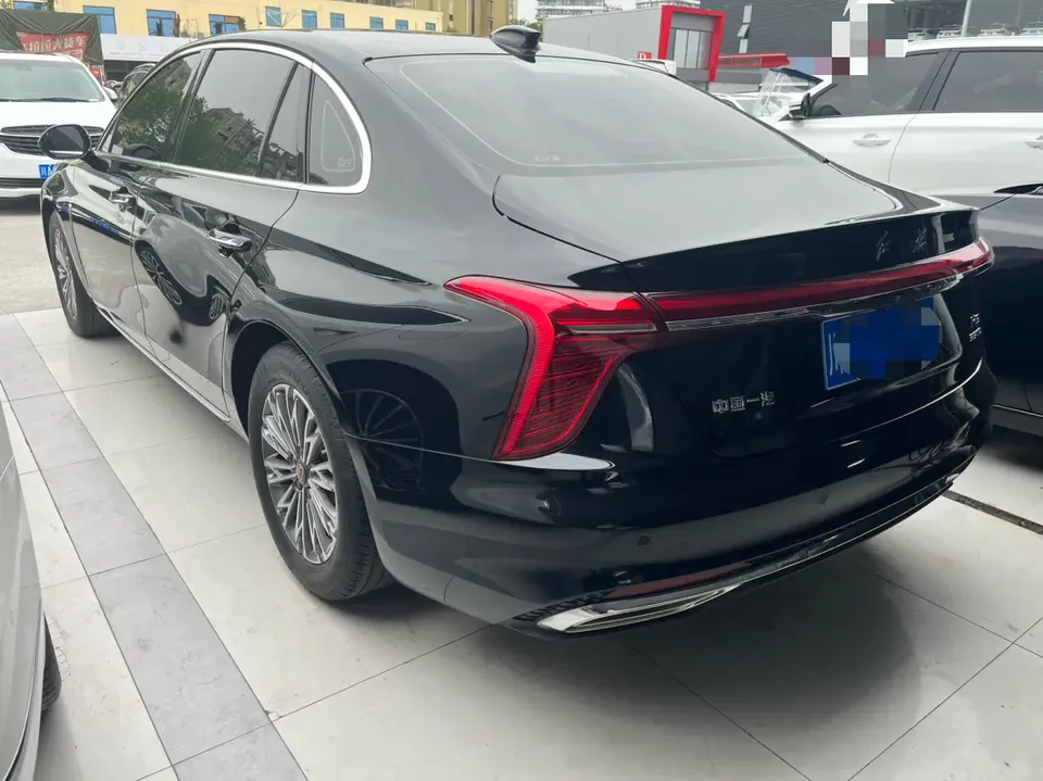 Hongqi H5 Hongqi H5 2024 1.5T DCT Zhilian Qiyue Edition 2024 — миниатюра 4