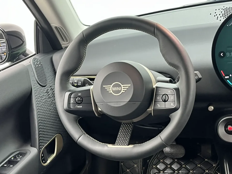 MINI electric COOPER Electric MINI COOPER 2024 facelift COOPER E classic 2025 — миниатюра 3