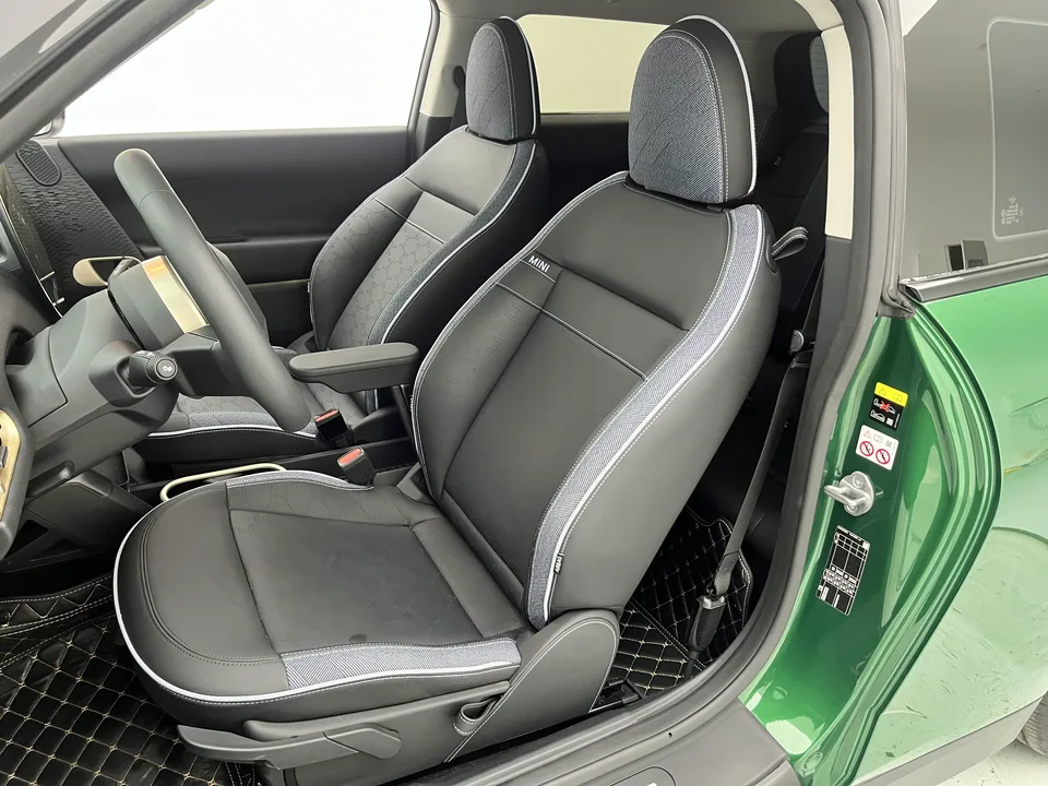 MINI electric COOPER Electric MINI COOPER 2024 facelift COOPER E classic 2025 — миниатюра 4