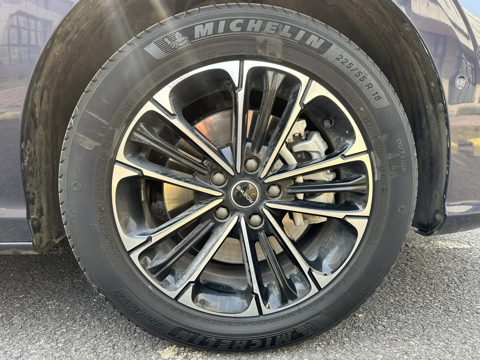 Roewe iMAX8 Roewe iMAX8 2022 400TGI Extreme Edition 2022 — миниатюра 2