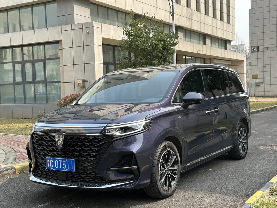 Roewe iMAX8 2022