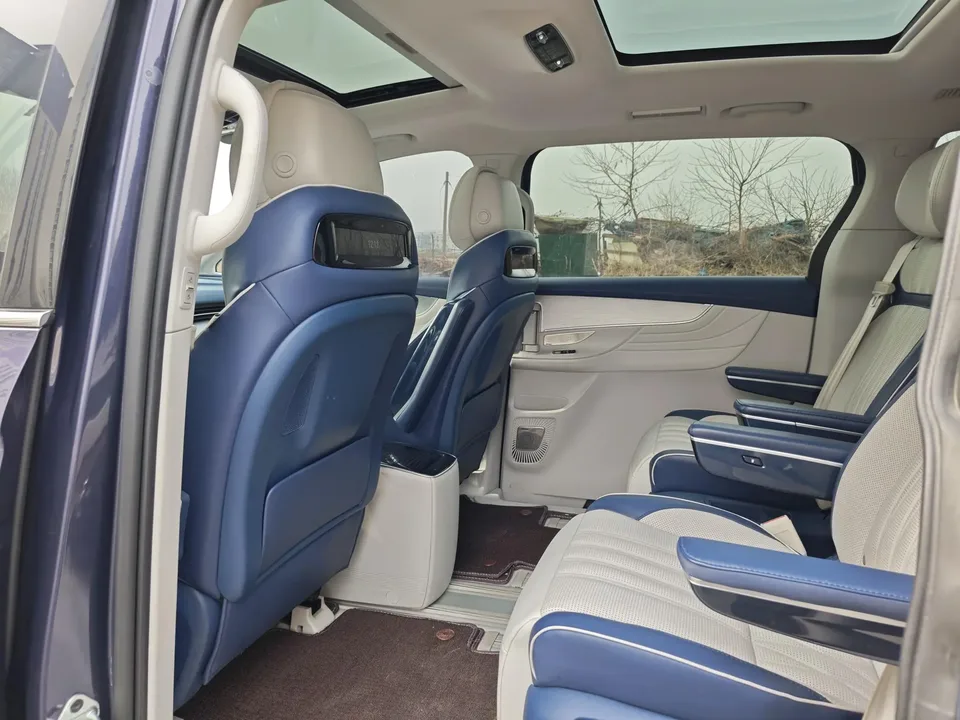 Roewe iMAX8 Roewe iMAX8 2022 400TGI Extreme Edition 2022 — миниатюра 3