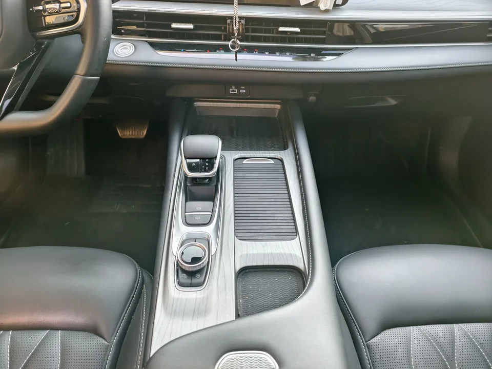 Chery Arrizo 8 1.6TGDI DCT Elegant 2024 — миниатюра 5