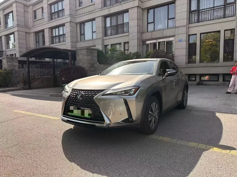 Lexus UX EV 2022