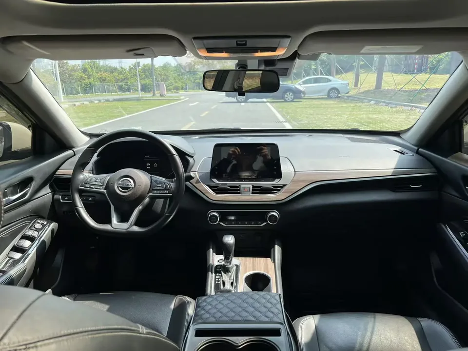 Nissan Altima Teana 2021 2.0L XL Comfort Edition 2022 — миниатюра 3