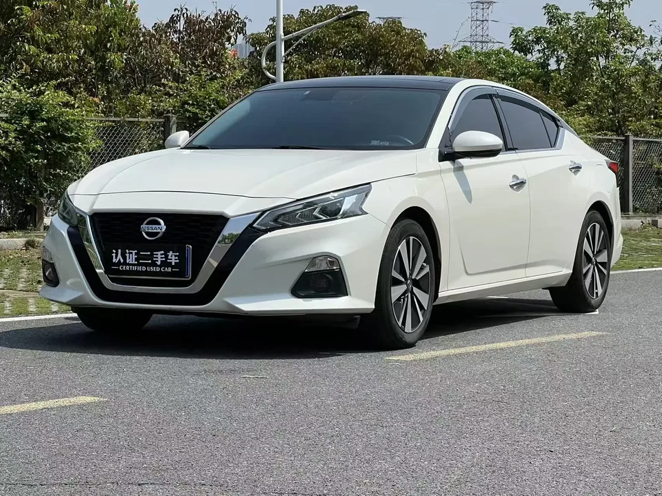 Nissan Altima Teana 2021 2.0L XL Comfort Edition 2022 — фото 1, купить с доставкой в Москву