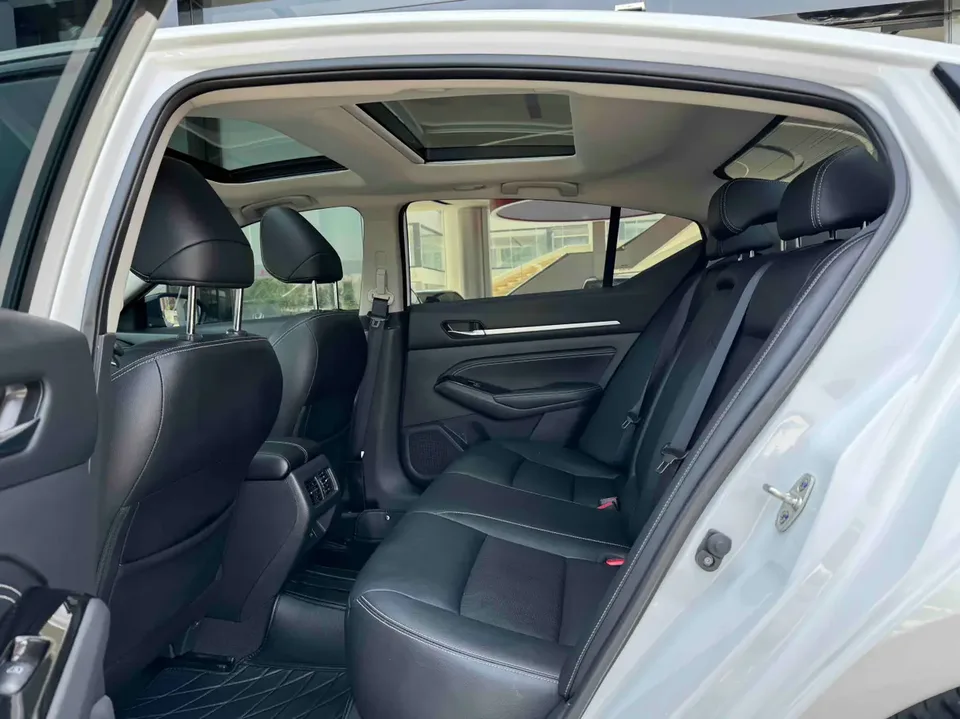 Nissan Altima Teana 2.0L XL-TLS Enjoy Edition 2024 — миниатюра 3