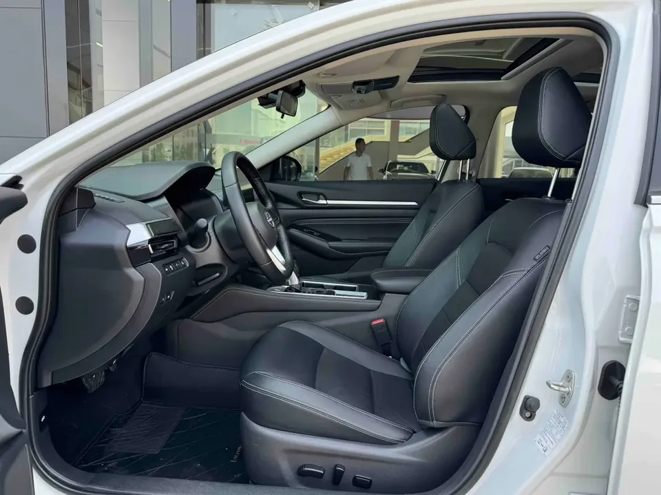 Nissan Altima Teana 2.0L XL-TLS Enjoy Edition 2024 — миниатюра 5