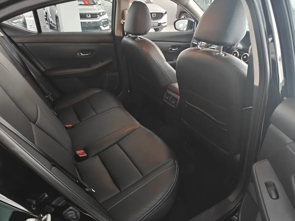 Nissan Sylphy 1.6L CVT True Edition 2026 — миниатюра 2