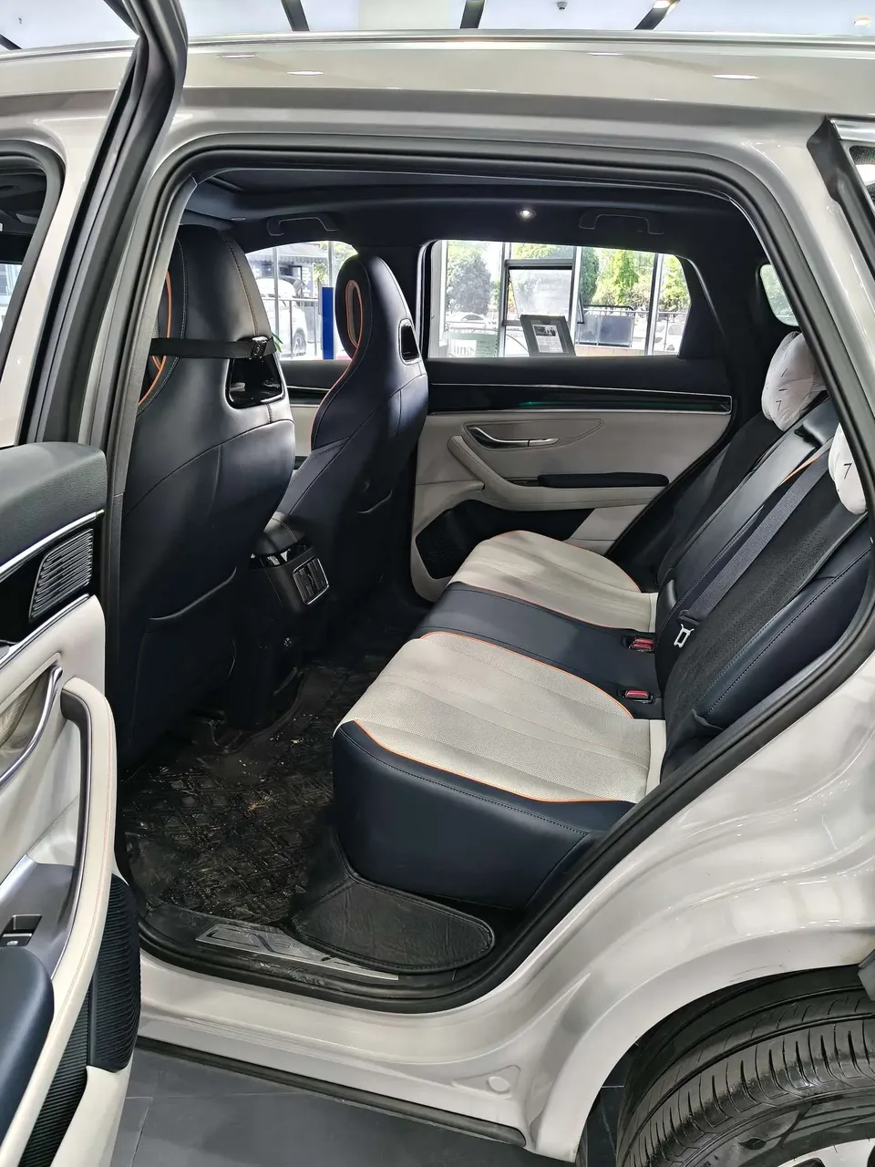 BYD Song PLUS DM DM-i Honor Edition 150KM Flagship PLUS 2024 — миниатюра 3
