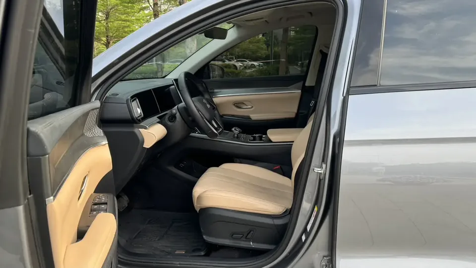 BYD Song Pro DM Song Pro DM 2025 Second Generation DM-i 115KM Beyond Edition 2025 — миниатюра 4