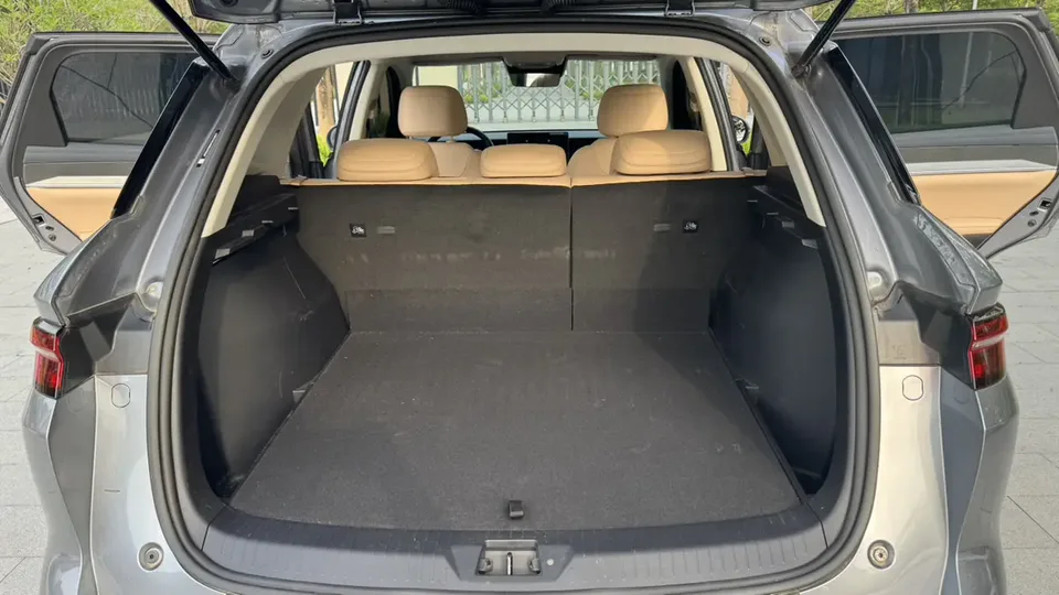 BYD Song Pro DM Song Pro DM 2025 Second Generation DM-i 115KM Beyond Edition 2025 — миниатюра 5