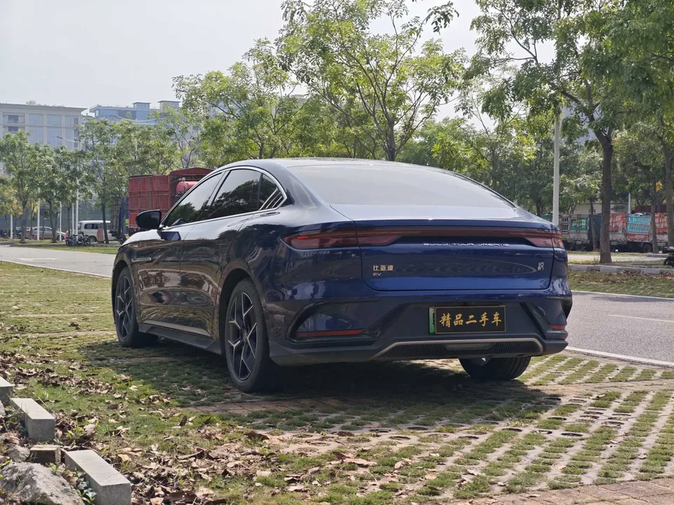 BYD Han EV Genesis Edition 715KM flagship model 2023 — миниатюра 2