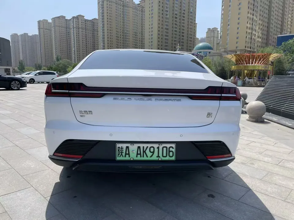 BYD Han EV Super Long Range Luxury Edition 2022 — миниатюра 2