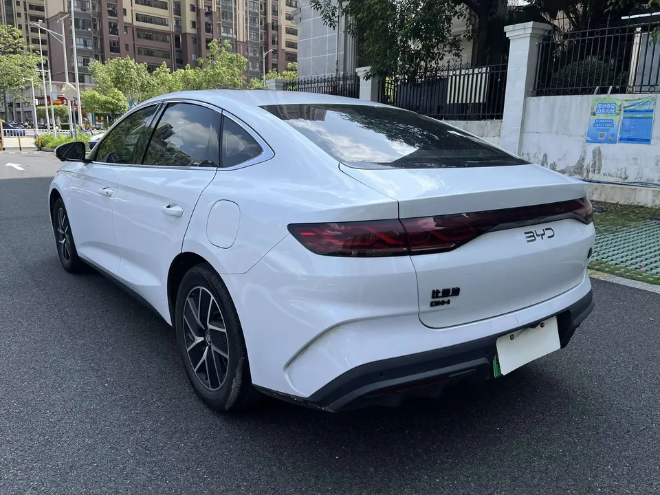 BYD Qin L DM DM-i 120KM Beyond Edition 2024 — миниатюра 4