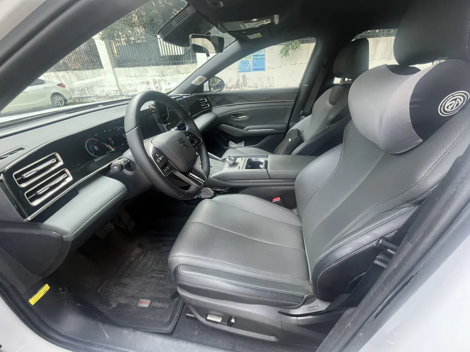 BYD Qin L DM DM-i 120KM Beyond Edition 2024 — миниатюра 5