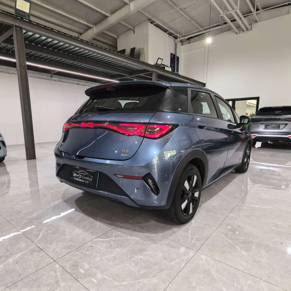 BYD Dolphin Dolphin 2025 Smart Driving Edition 410KM Fashion Edition 2025 — thumbnail 4
