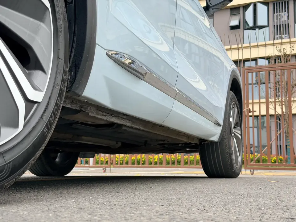 Geely Monjaro 1.5T Thor HiF Hybrid Edition Super Fast 2022 — миниатюра 4