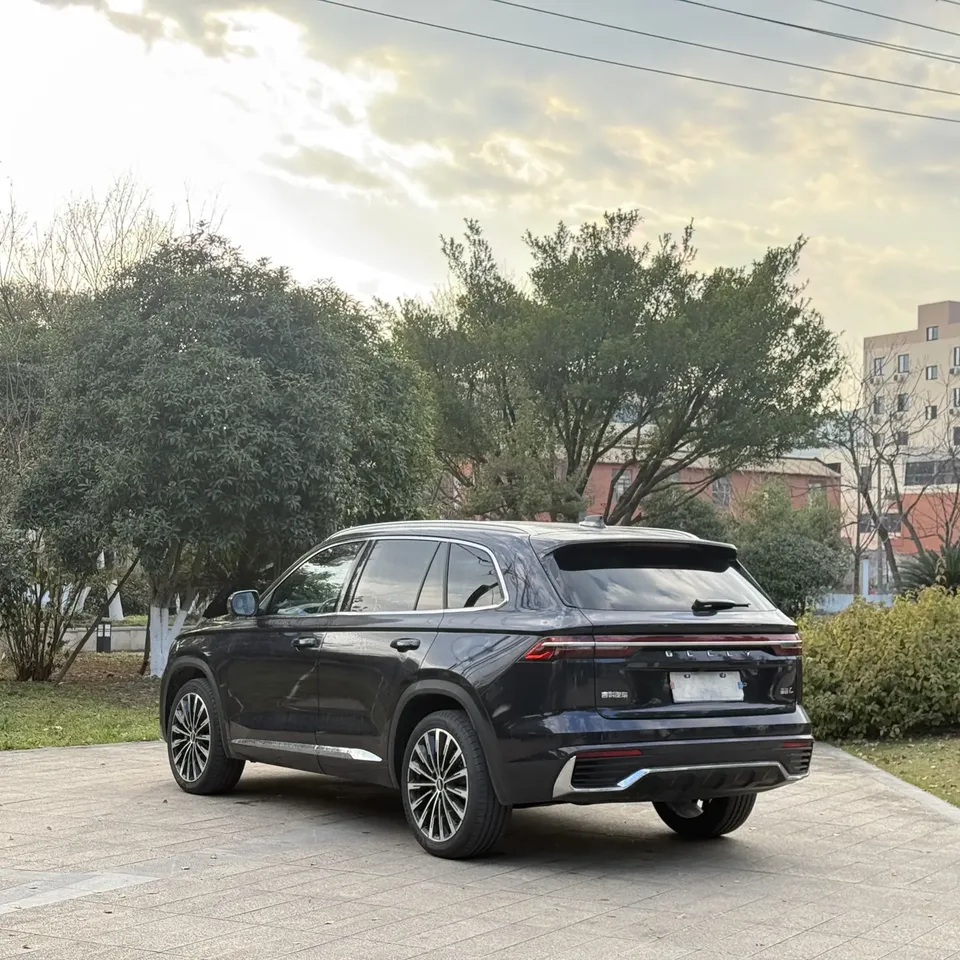 Geely Monjaro Xingyue L 2025 2.0TD High Power Automatic 2WD Dongfang Yao Lanxing Edition 2024 — миниатюра 2