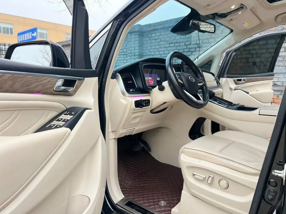 GAC Trumpchi M8 Trumpchi M8 2023 Lingxiu Series 390T Flagship Edition 2022 — миниатюра 5