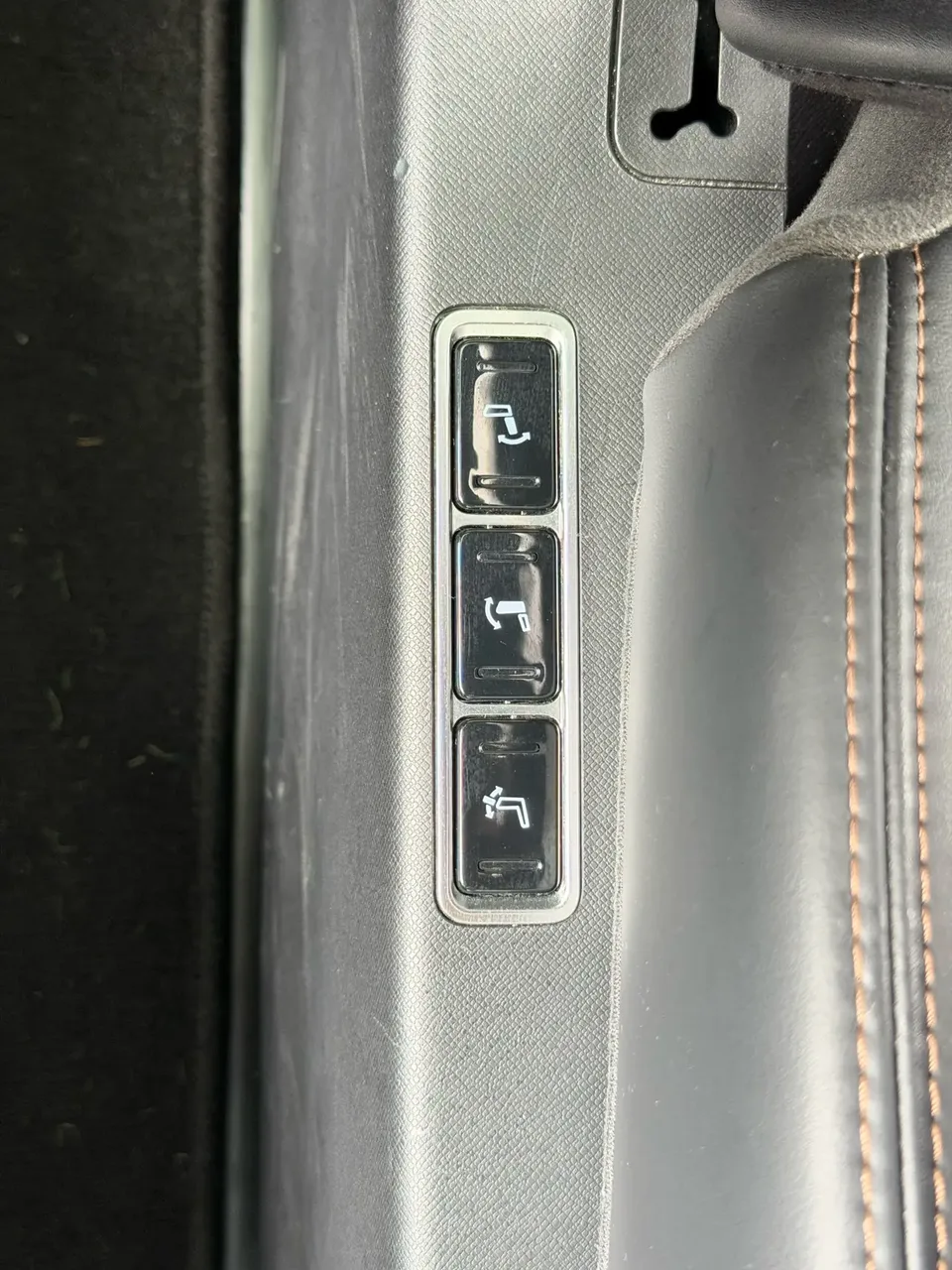 GAC Trumpchi E8 PHEV Trumpchi E8 PHEV 2024 2.0ATK 150km MAX version 2024 — миниатюра 2