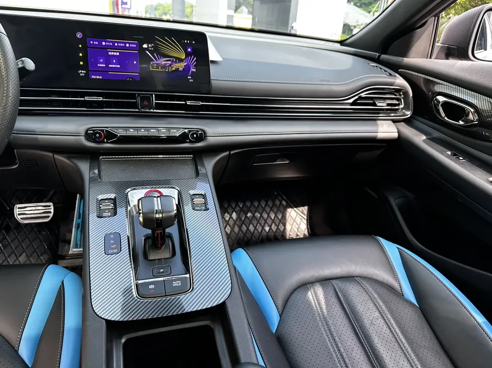 GAC Trumpchi Shadow Leopard 270T J16 Galaxy Fighter Edition 2023 — миниатюра 3