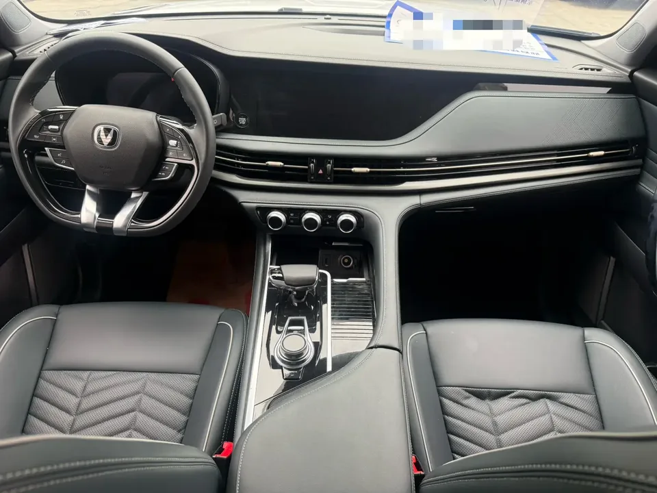 Changan CS95 PLUS version 2.0T four-wheel drive luxury model 2023 — миниатюра 5