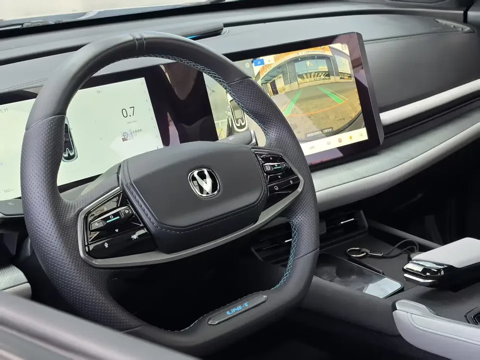 Changan UNI-T Second Generation 1.5T Premium Edition 2023 — миниатюра 3