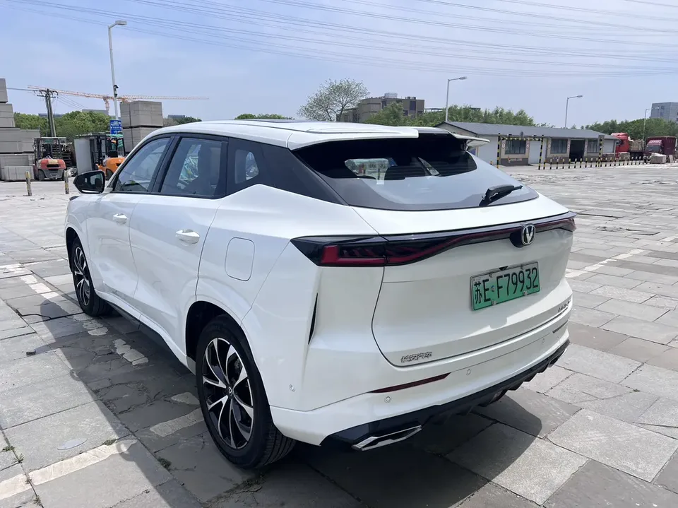 Changan UNI-Z PHEV Blue Whale iDD 125KM Excellence Edition 2024 — миниатюра 2