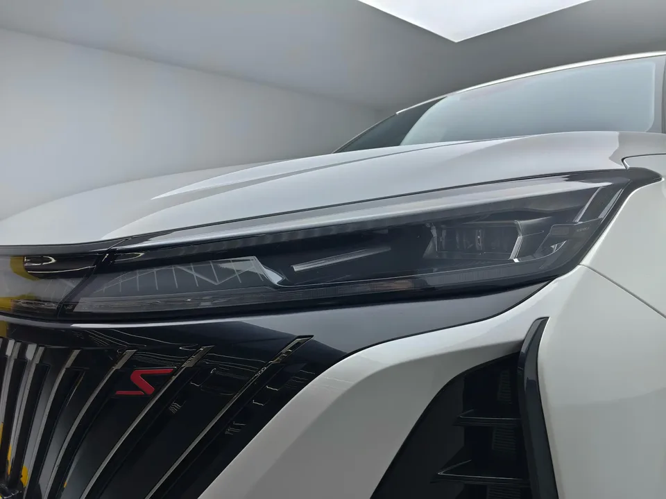 Changan CS75PLUS Second Generation 1.5T Automatic Luxury Edition 2022 — миниатюра 4
