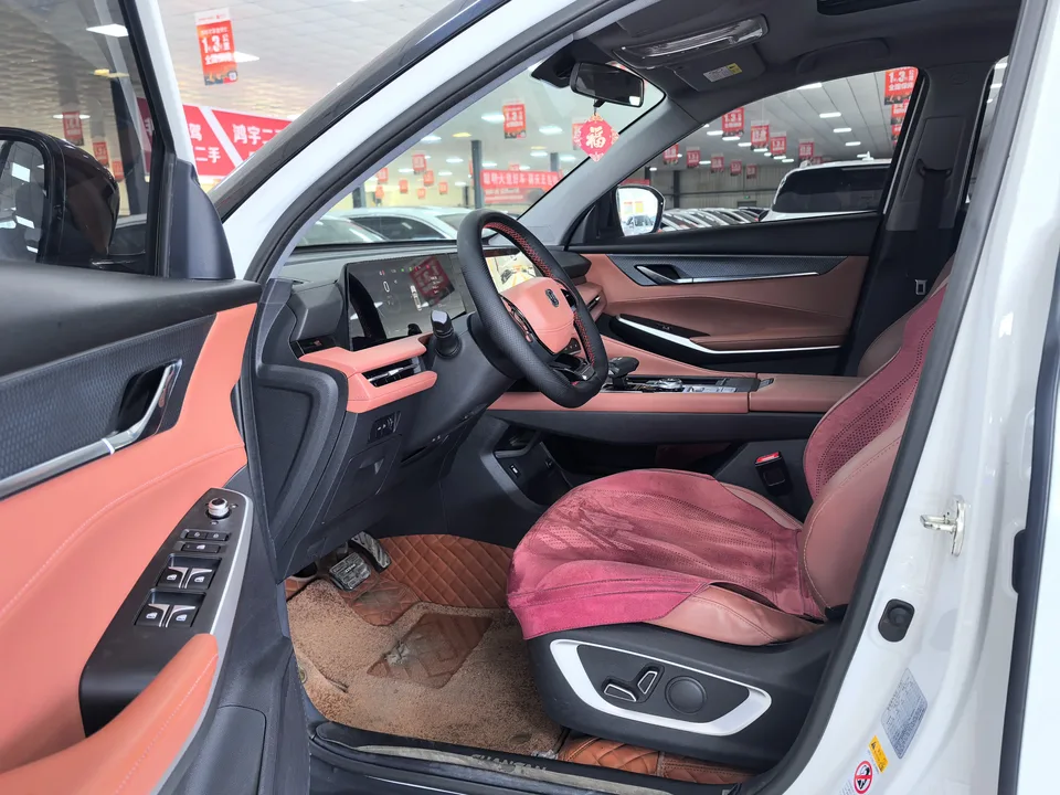 Changan CS75PLUS third generation 1.5T automatic premium model 2023 — миниатюра 5