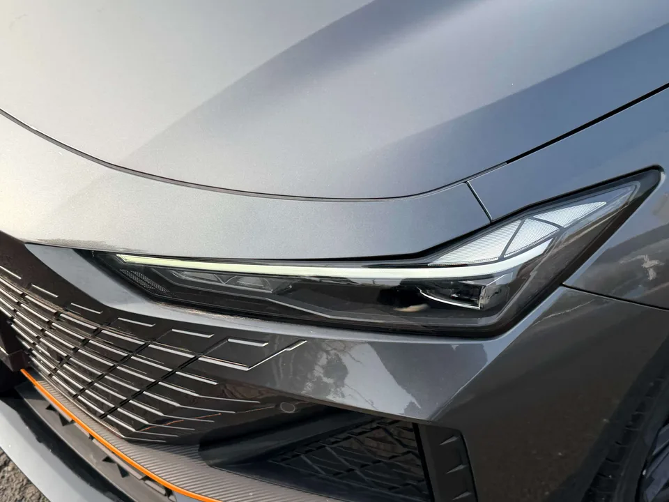 Changan UNI-V 1.5T Sports Edition 2022 — миниатюра 3
