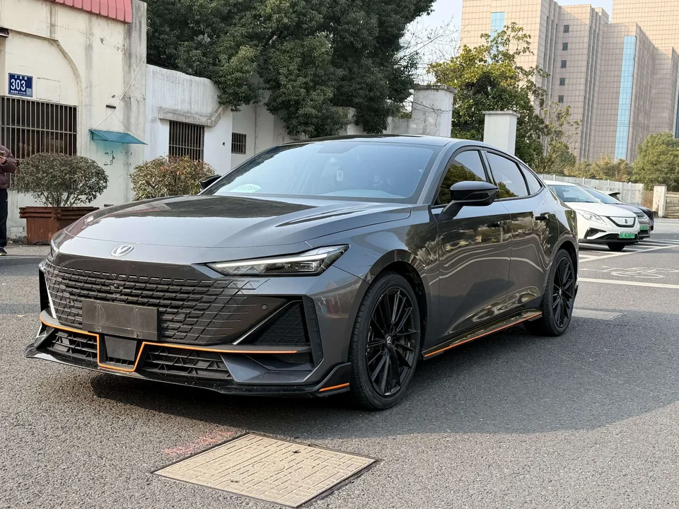 Changan UNI-V 2022