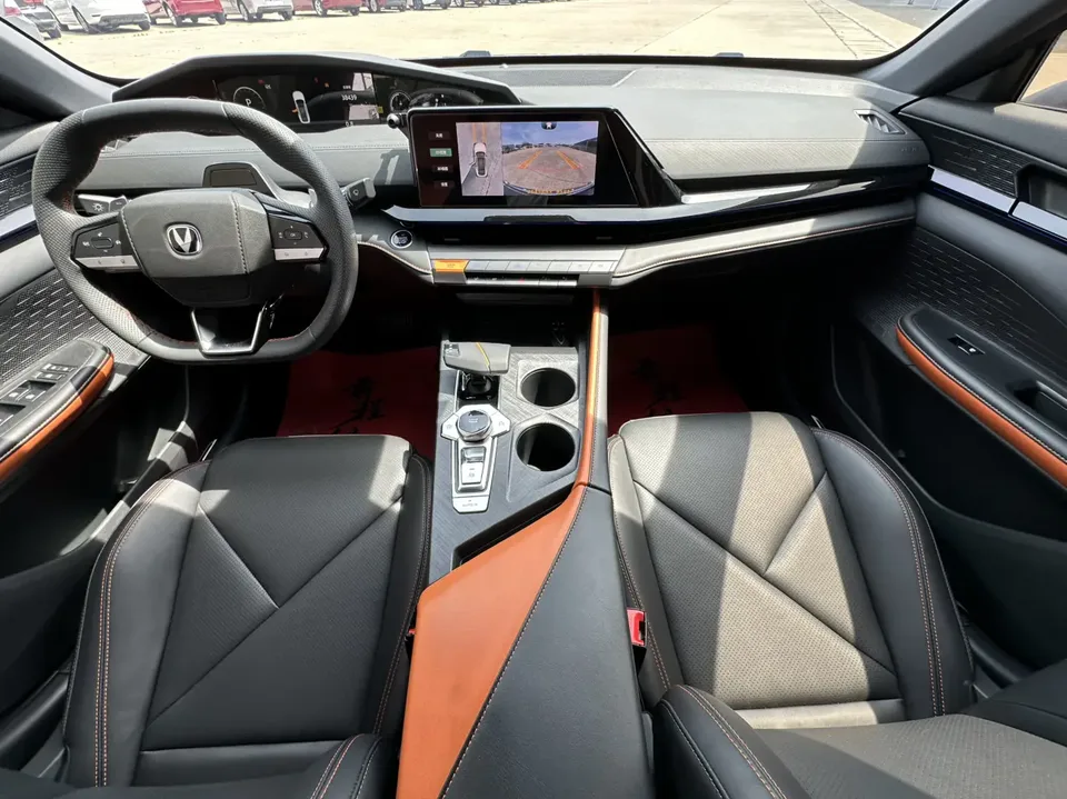Changan UNI-V 1.5T Premium Edition 2022 — миниатюра 5