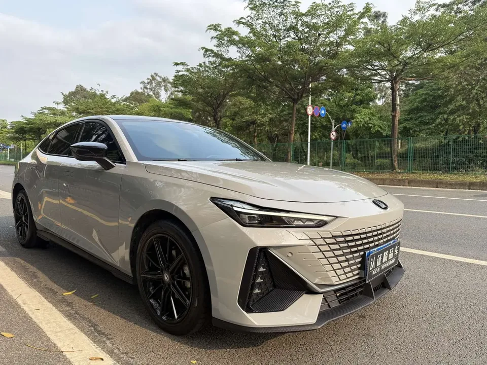 Changan UNI-V 2023