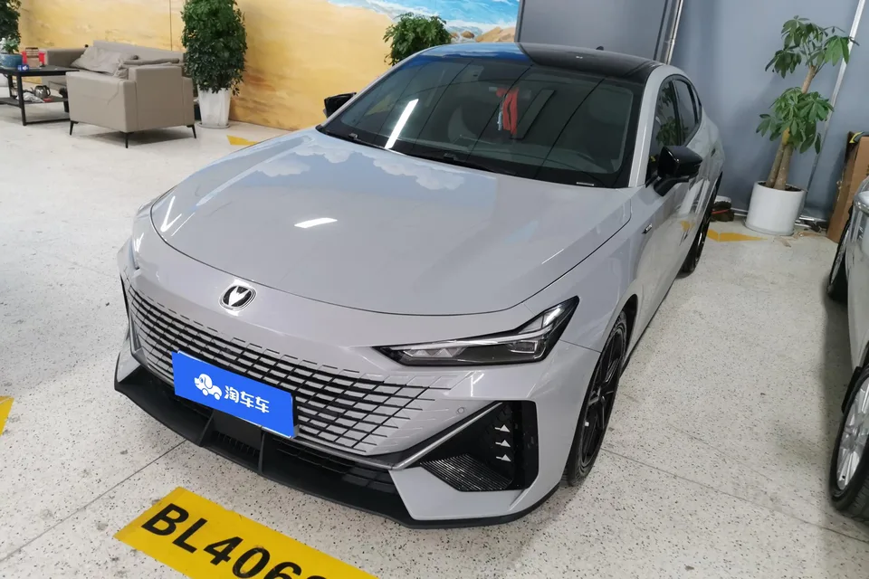 Changan UNI-V 2022