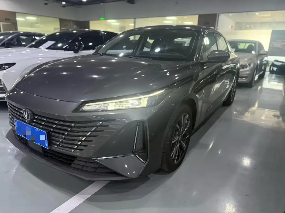 Changan Escape Escape 2024 1.5T DCT flagship model 2024 — photo 1, buy with delivery to Moscow