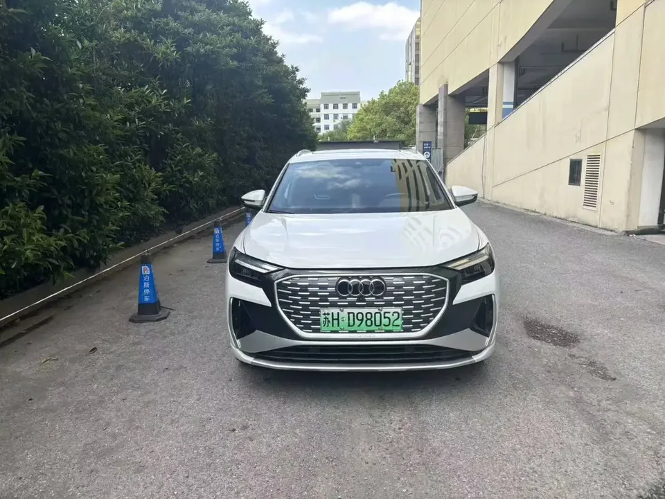 Audi Q4 e-tron 2023