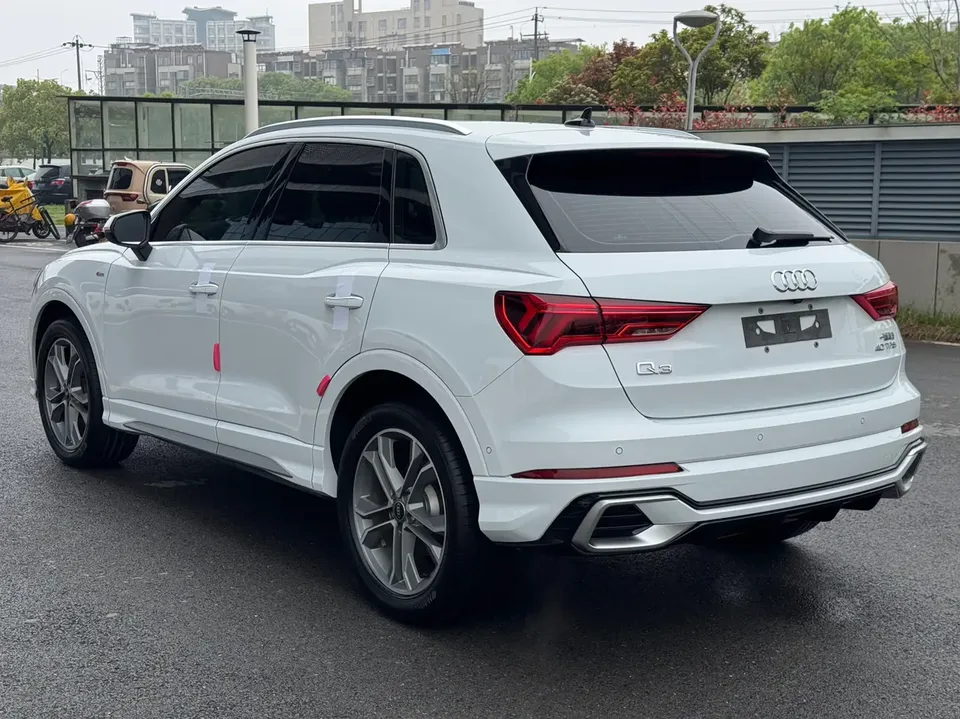 Audi Q3 Audi Q3 2024 40 TFSI Fashion Dynamic Edition 2024 — миниатюра 2