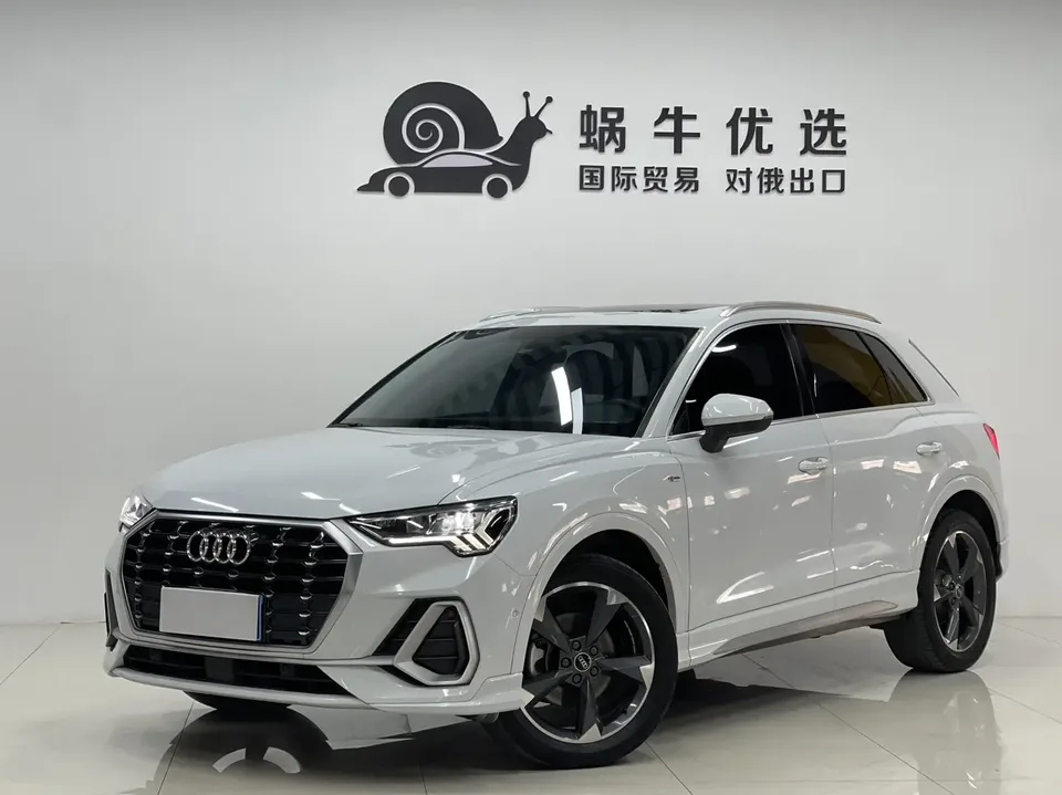 Audi Q3 Audi Q3 2022 35 TFSI Fashionable and Dynamic 2022 — фото 1, купить с доставкой в Москву