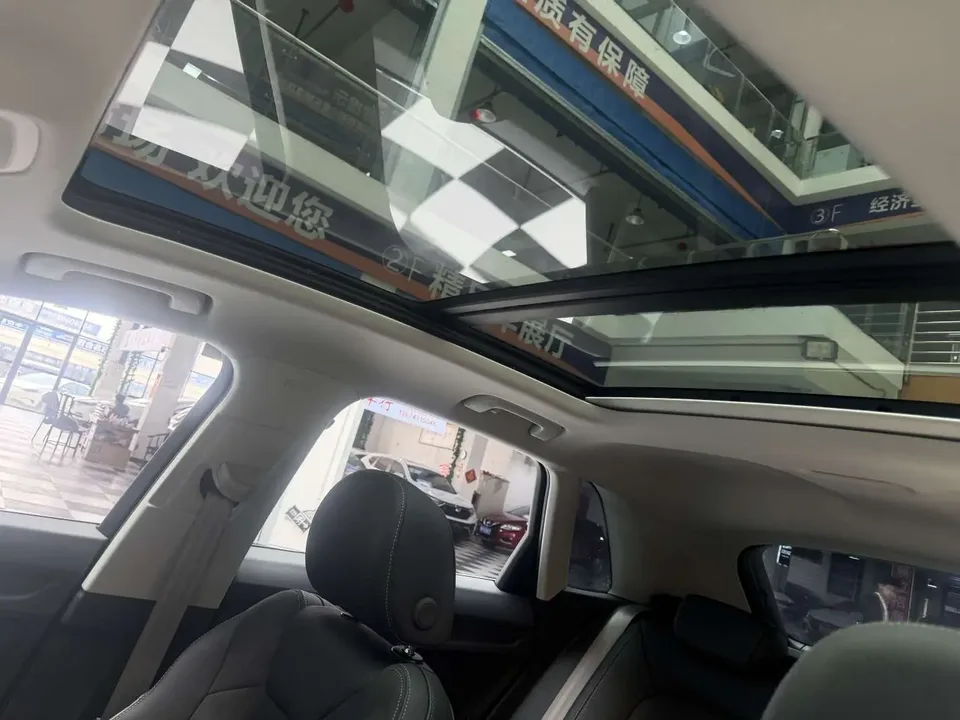 Audi Q3 Audi Q3 2023 35 TFSI Fashionable and Dynamic 2023 — миниатюра 5