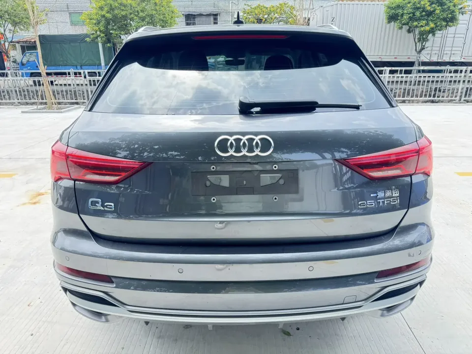 Audi Q3 Audi Q3 2022 35 TFSI Fashionable and Dynamic 2022 — миниатюра 2