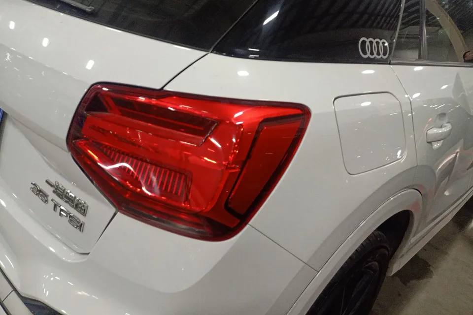 Audi Q2L Audi Q2L 2022 35 TFSI Fashion Dynamic Edition 2023 — миниатюра 2
