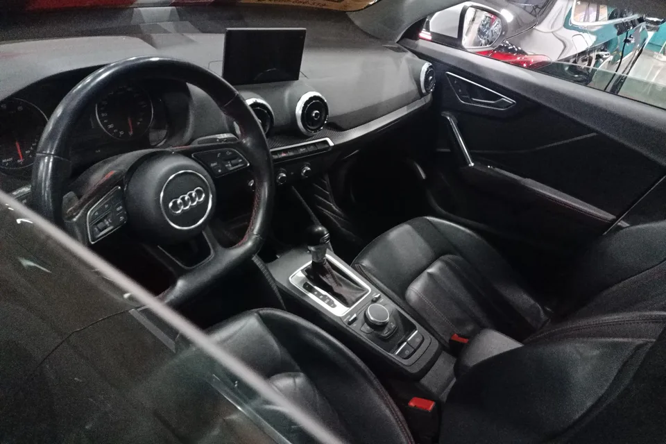 Audi Q2L Audi Q2L 2022 35 TFSI Fashion Dynamic Edition 2023 — миниатюра 5