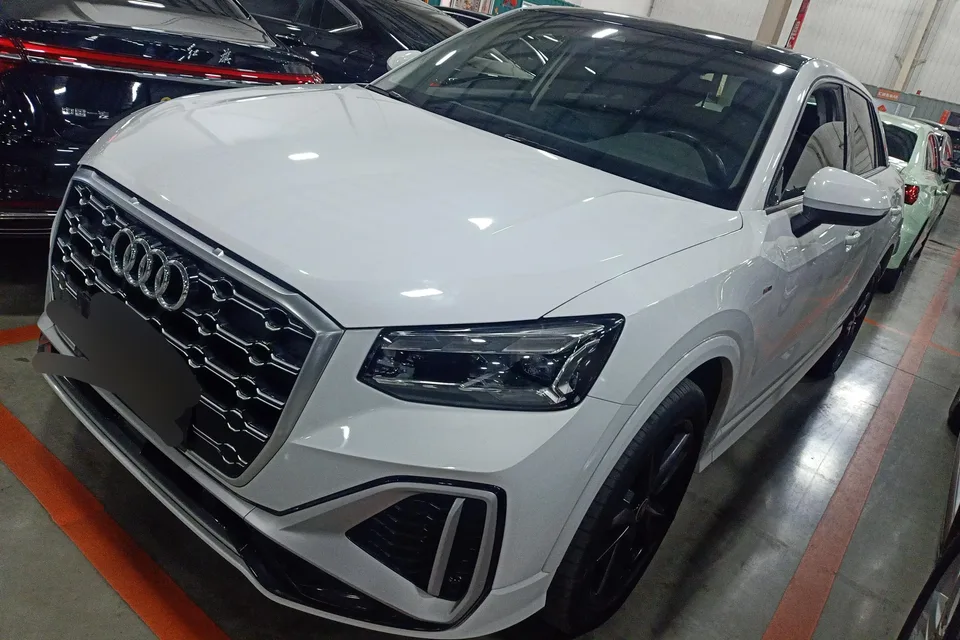 Audi Q2L Audi Q2L 2022 35 TFSI Fashion Dynamic Edition 2023 — фото 1, купить с доставкой в Москву